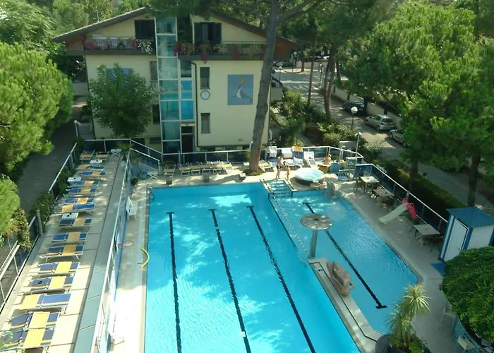 Hotel Flora